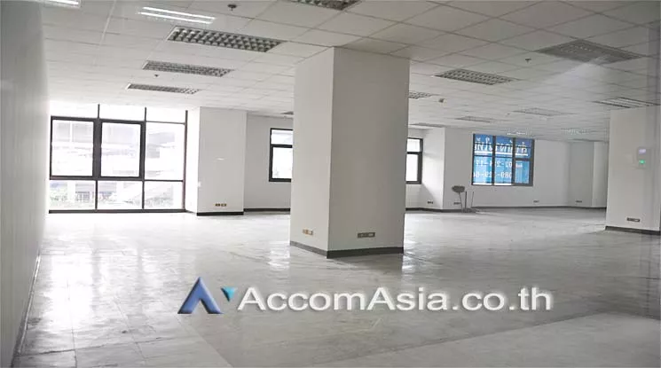  1  Office Space For Rent in Charoennakorn ,Bangkok BTS Krung Thon Buri at Thai Sri Tower AA13896